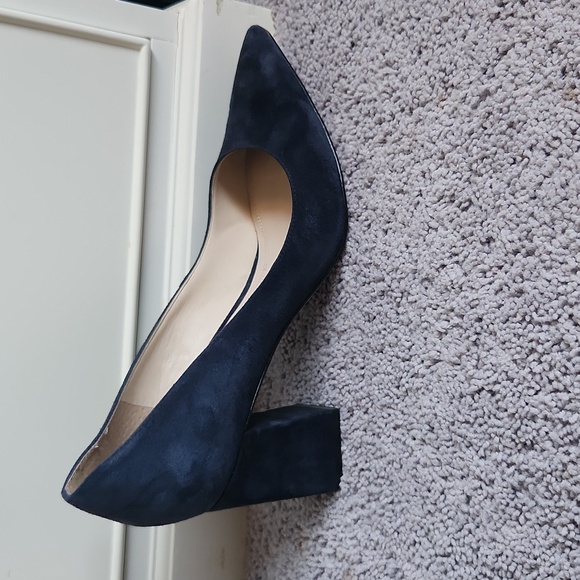 Navy Zala Block Heel Pump Marc Fisher LTD, Size 11 - Picture 7 of 9